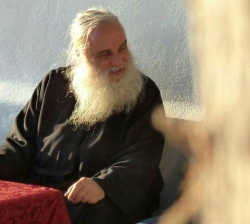 პროტოპრესვიტერი კონსტანტინე სტრატიგოპულოსი (1946–2018) - ისააკის აღდგომა