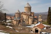 გელათის ტაძრის აგება.